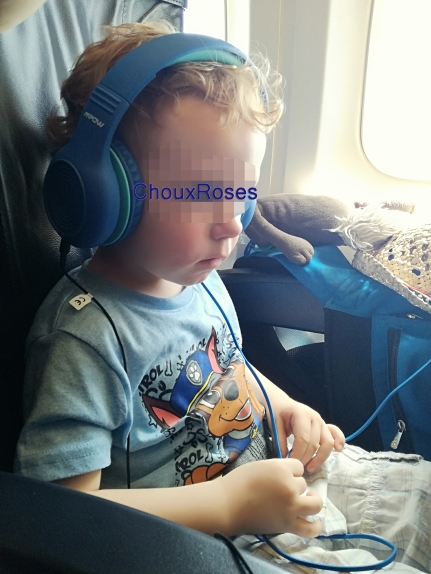 Prendre l'avion avec un enfant de 2 ans – ChouxRoses